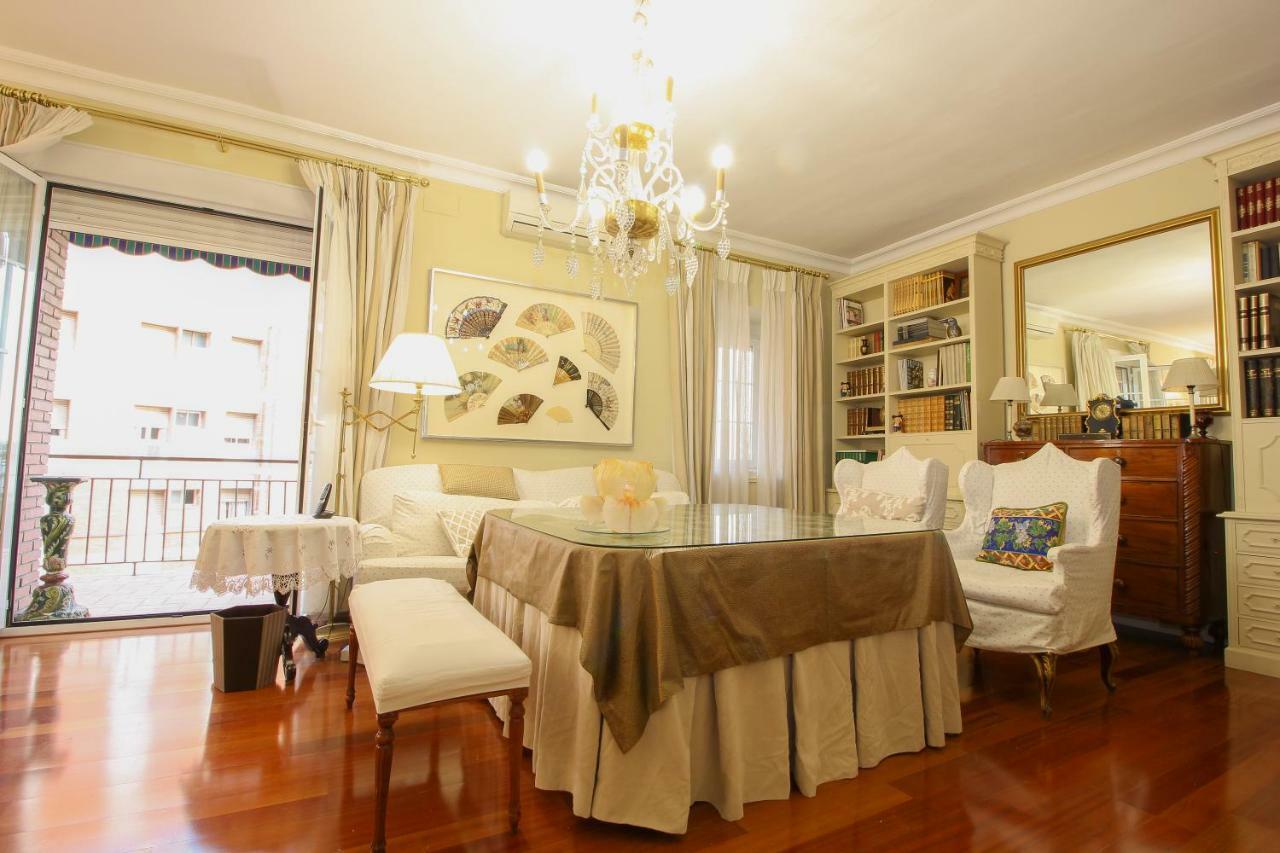 Apartamento La Feria Apartment Seville Luaran gambar