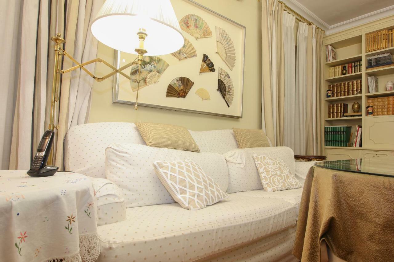 Apartamento La Feria Apartment Seville Luaran gambar