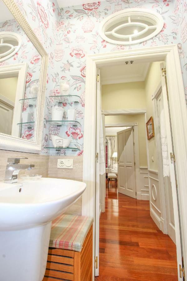 Apartamento La Feria Apartment Seville Luaran gambar
