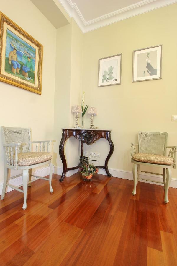 Apartamento La Feria Apartment Seville Luaran gambar