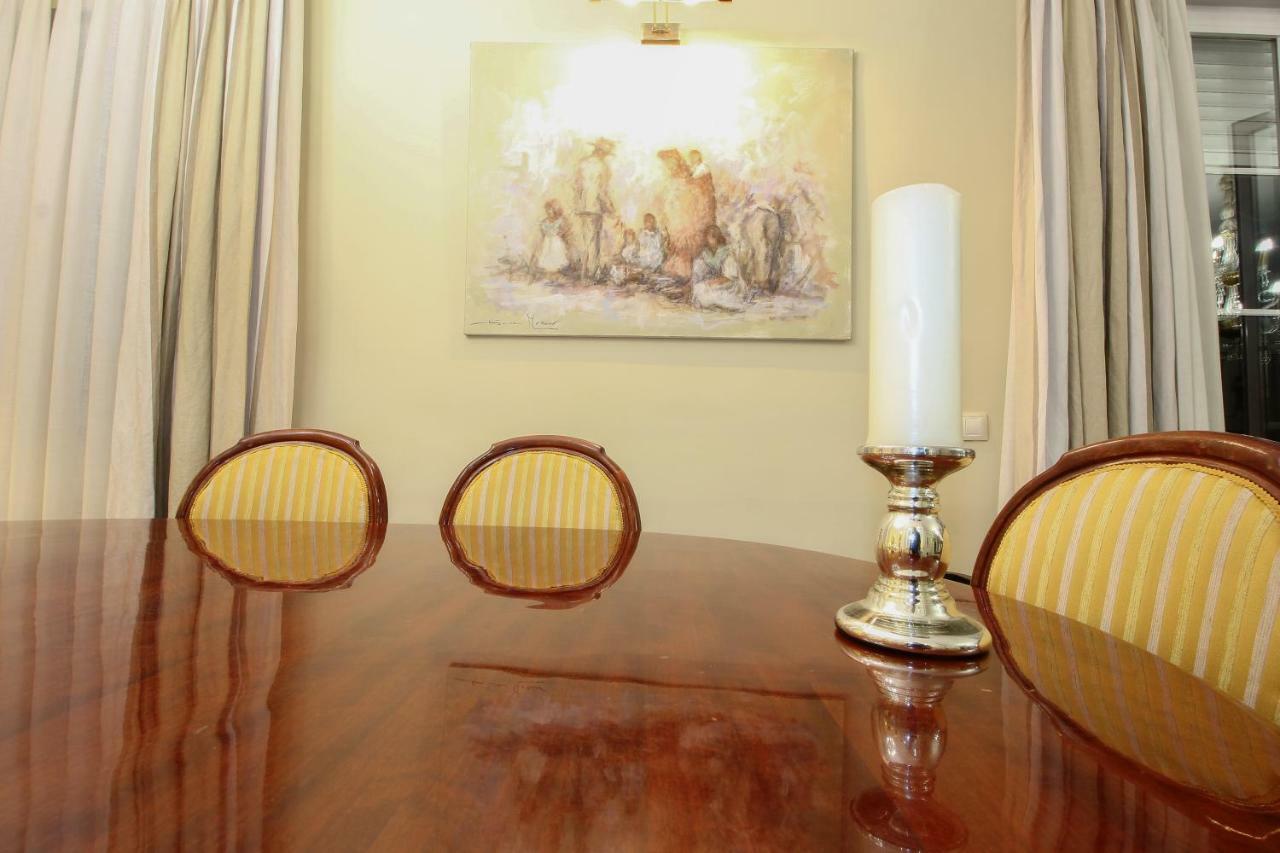 Apartamento La Feria Apartment Seville Luaran gambar
