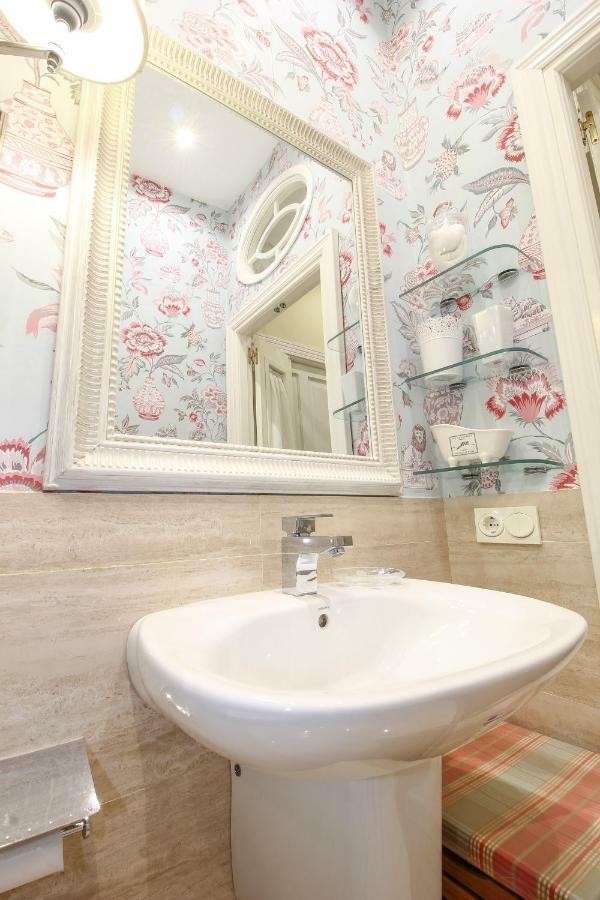 Apartamento La Feria Apartment Seville Luaran gambar